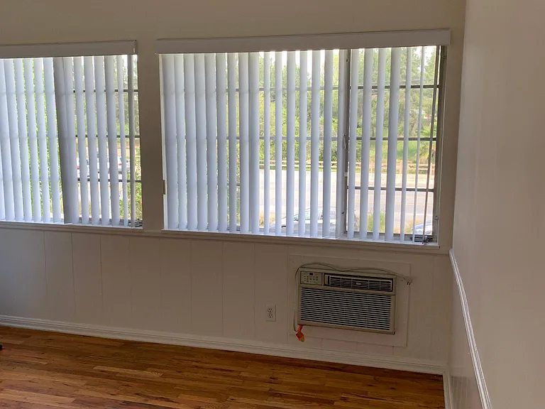 11960 Moorpark St #6 — Photo 11