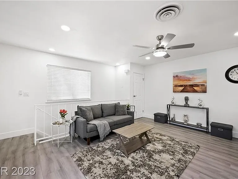 1439 Lorilyn Ave #4 — Photo 6