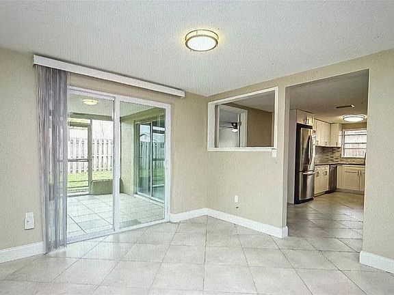 2nd image of 7405 OAKSHIRE DRIVE