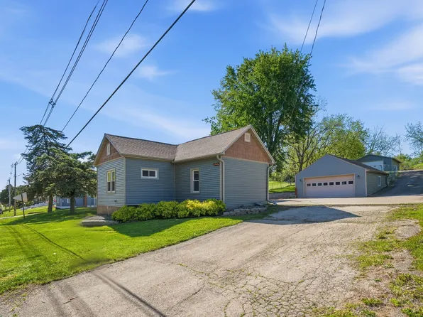1333 Main Ave, Clinton, IA 52732
