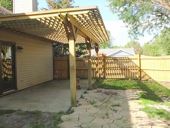 3rd image of 3936 Willshire Estates Dr
