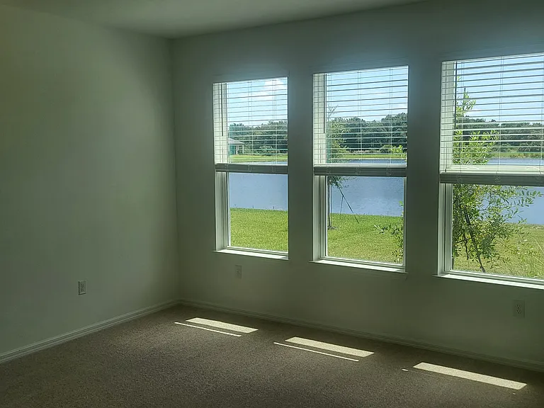 15076 Shady Palms Ln — Photo 10