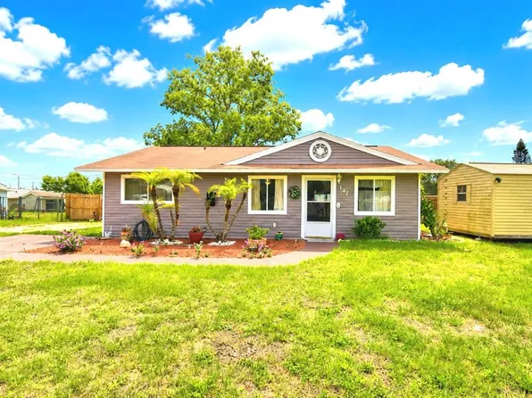 142 Martha Dr, Lake Wales, FL 33853