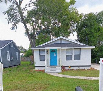 8006 N Marks St, Tampa, FL, 33604