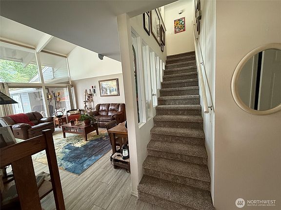 5th image of 107 S Schafer Street #5A
