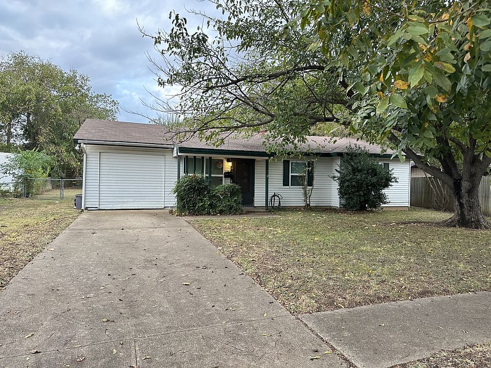 1st image of 1005 Milam Dr