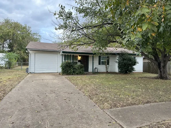 1005 Milam Dr, Euless, TX 76039