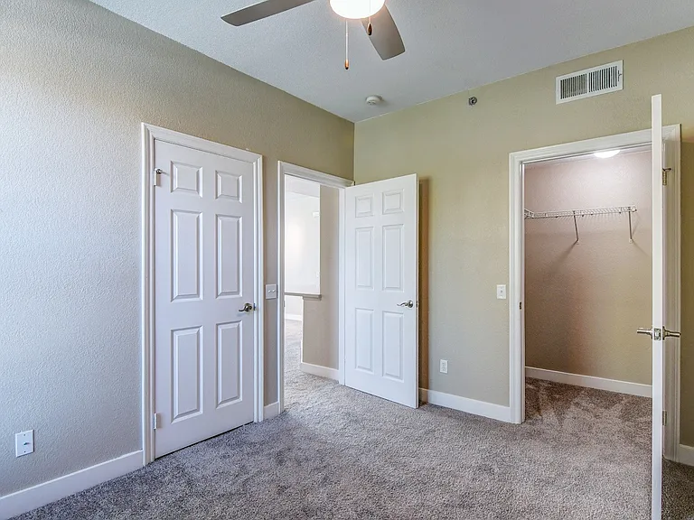 Mediterra Apartment Homes — Photo 33