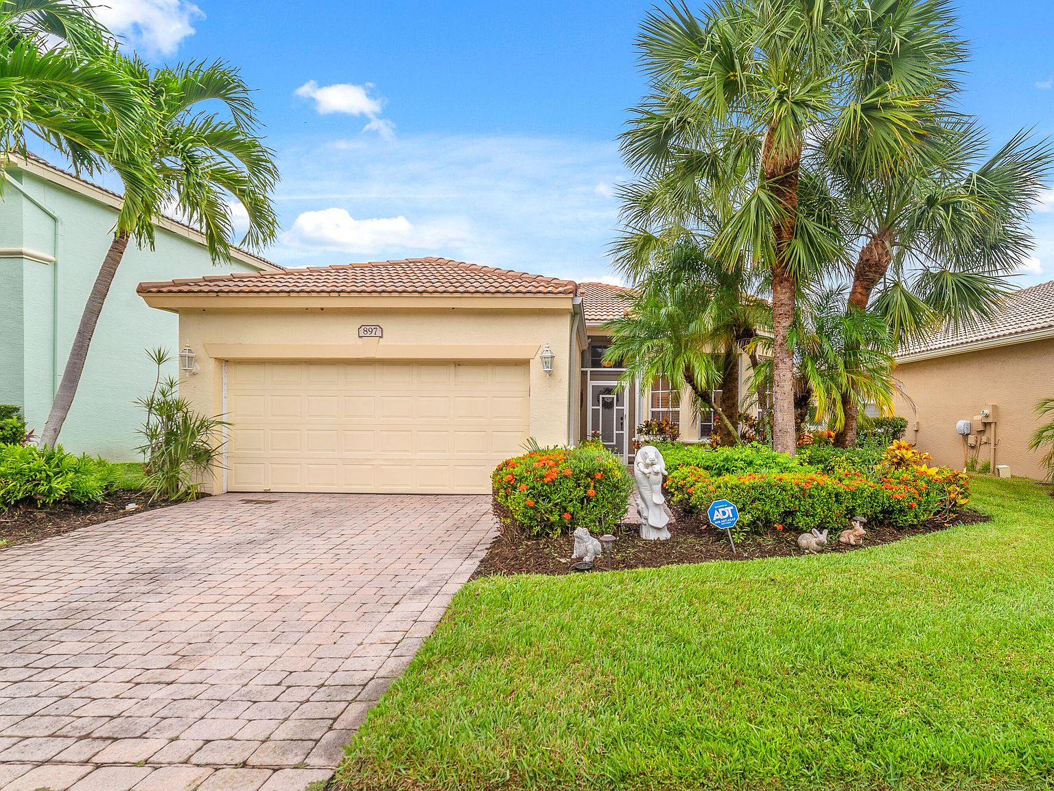 897 NW Mossy Oak Way