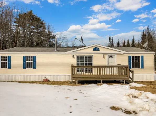 27 Mountain Road, Wiscasset, ME 04578