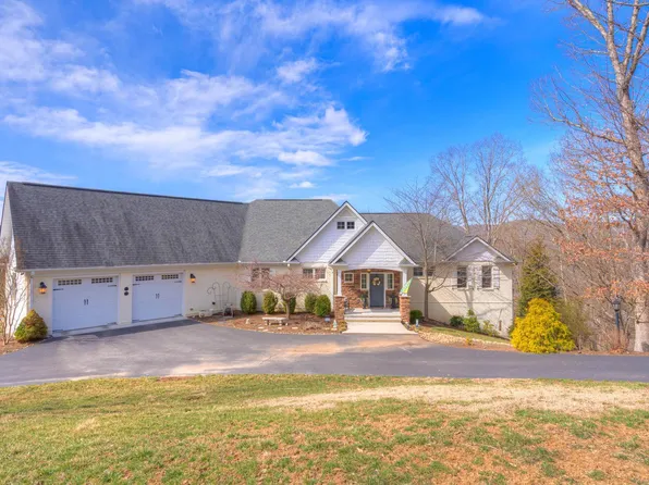 1865 Plank Dr, Blacksburg, VA 24060