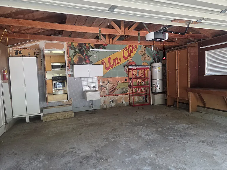 4760 Northglen St — Photo 26