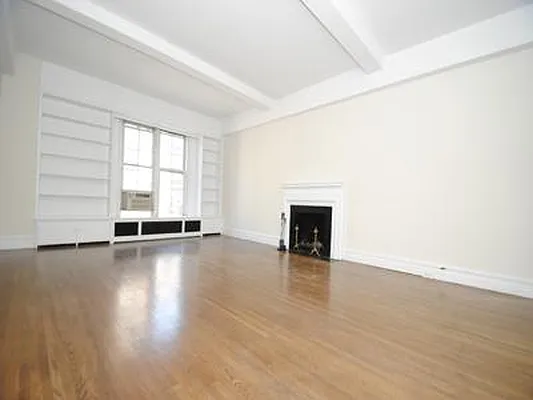 Rented by Buchbinder & Warren | media 18