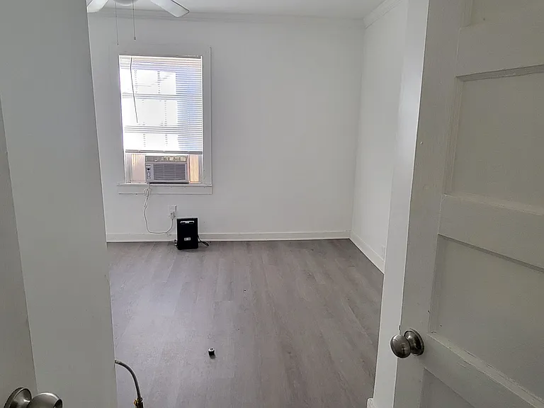 185 Earnest Byner St — Photo 13