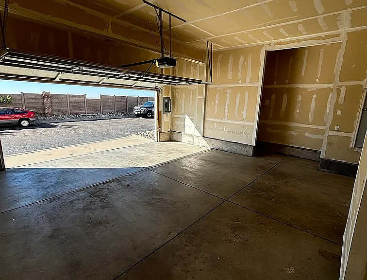 1713 Reilly Grv — Photo 1