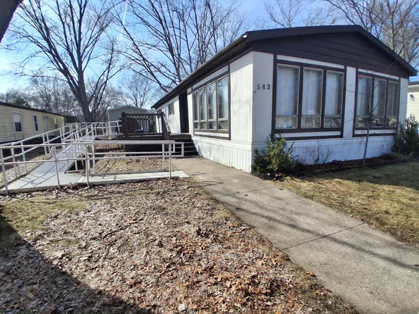 583 S McIntosh Ln, Muskegon, MI 49442