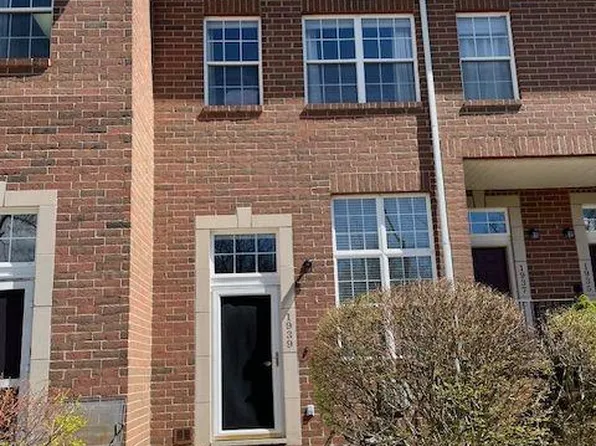 1939 Lindsay Ln, Ann Arbor, MI 48104
