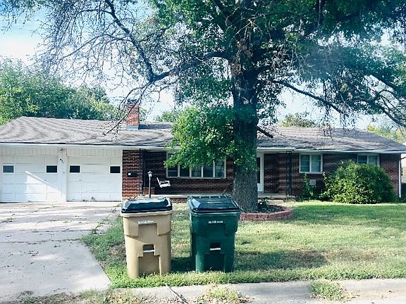 2nd image of 804 W 23rd Ave
