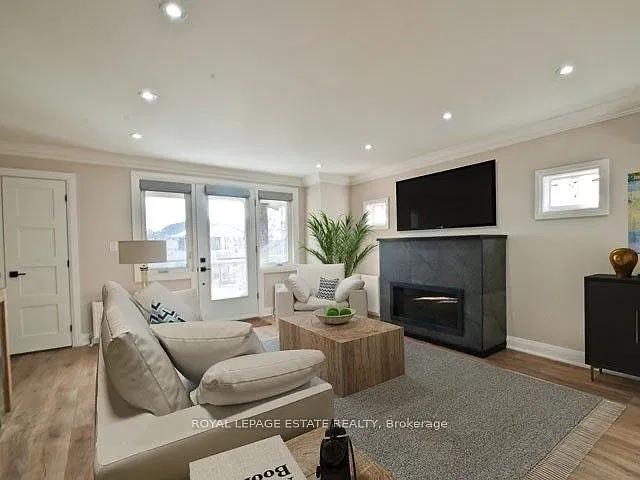 3 bed, $4,600 — Photo 1