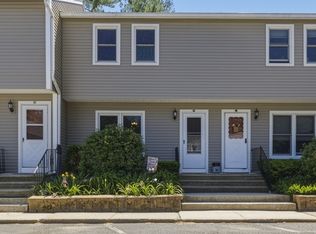 1430 Russell Rd APT 28, Westfield, MA 01085