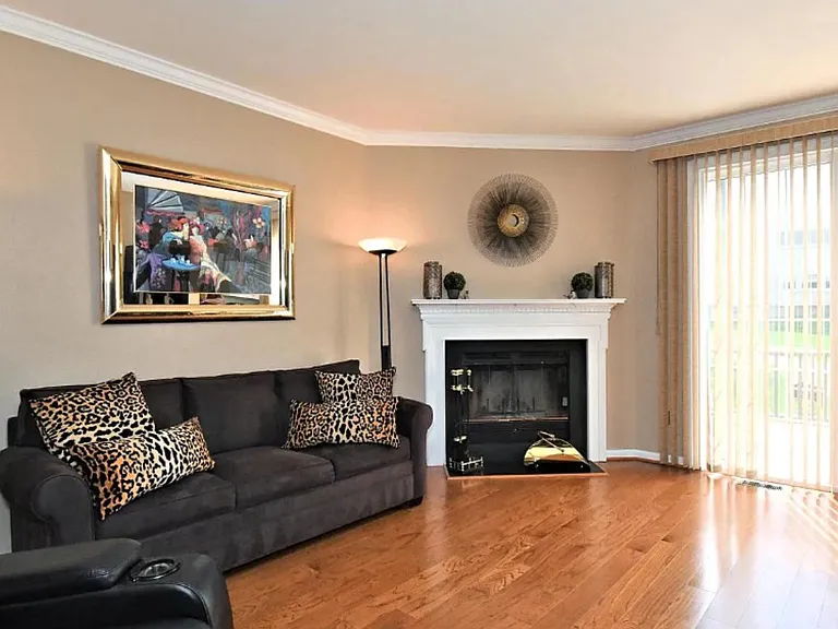 235 Pinecrest Ln — Photo 6