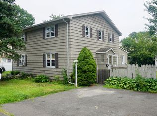 33 Pine Tree Ln, Fairfield, CT 06825