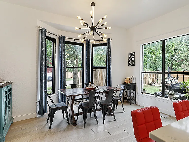 1200 W Walker St — Photo 27