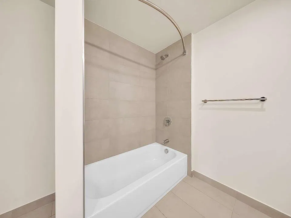 4301 NW 7th St #2 BDRM