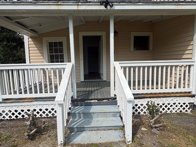907 Caldwell St #1 — Photo 2
