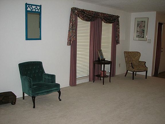 5th image of 10123 Sagedale Dr