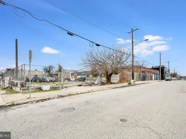 453 N 62nd St, Philadelphia, PA 19151