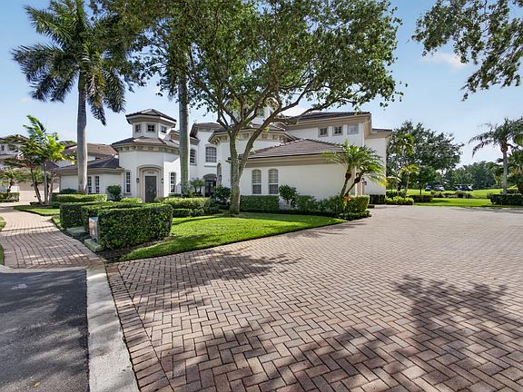 3rd image of 11548 Villa Vasari Drive