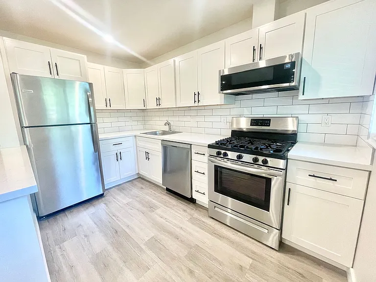 The Alterra: Beautiful One-Bedroom Apartments in the Heart of Downtown Walnut Creek — Photo 23