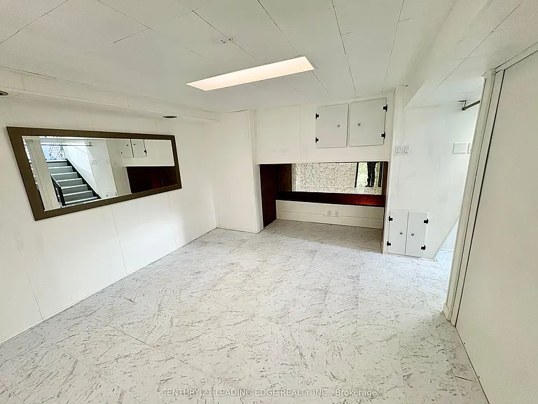 48 Snowball Cres #LOWER — Photo 8