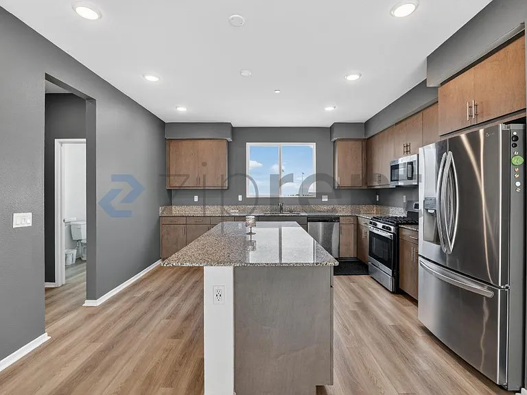 5252 Beachfront Cove St #198 — Photo 5