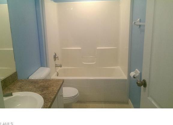 3rd image of 1030 NE 32nd St