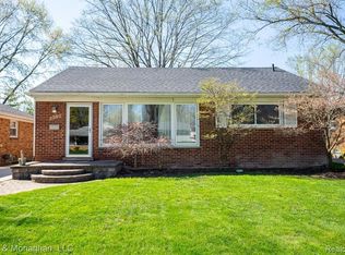 2392 Derby Rd, Birmingham, MI 48009