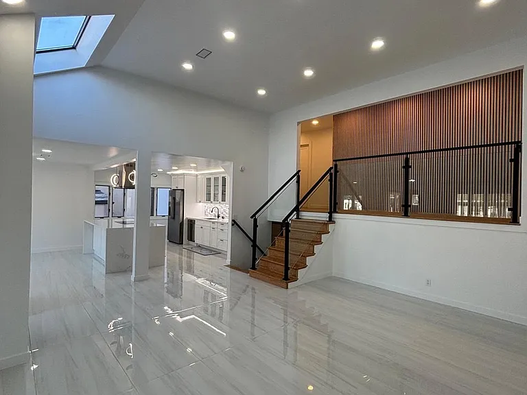791 Longview Ave — Photo 14