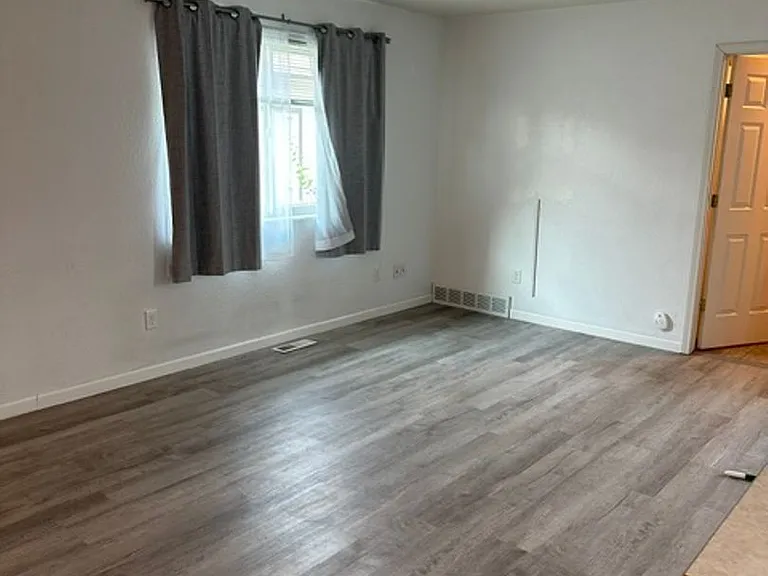 2302 Leo Ave — Photo 3