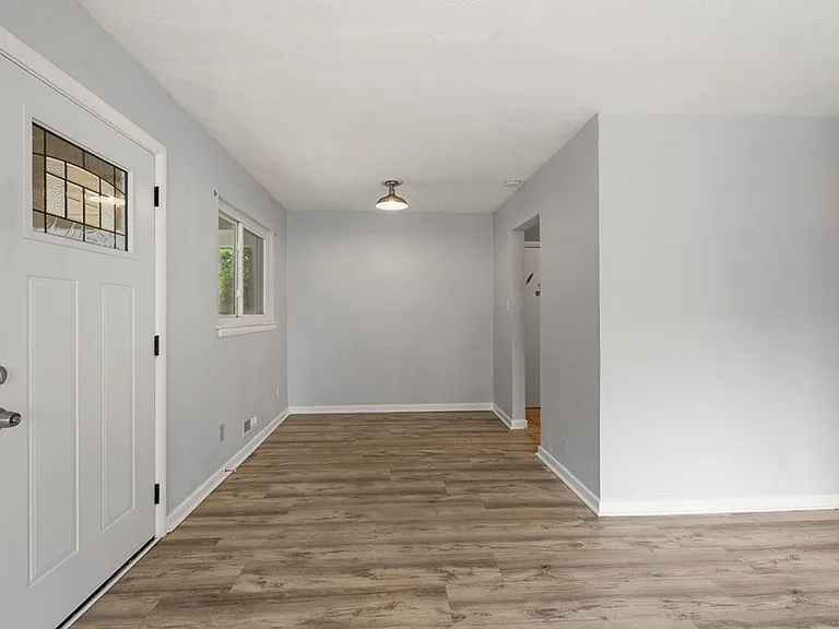 3514 Terry Dr — Photo 3