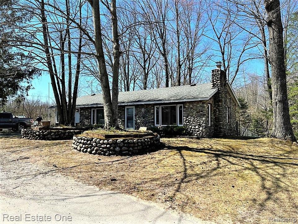 3030 Lakeshore Dr, Glennie, MI 48737 MLS 20230026863 Zillow