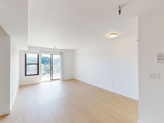 4th image of 2031 Castro St APT 11