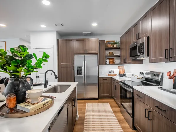Cantara at Legacy Pointe