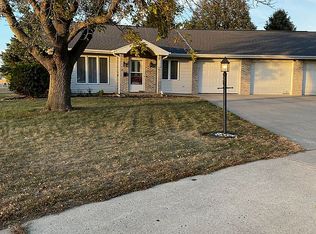 708 Walker St, Sanborn, IA 51248