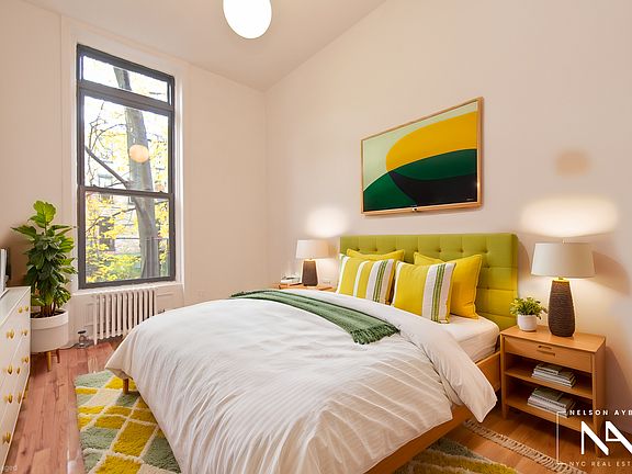 4th image of 873 Union St APT 4