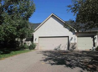 1057 Black Duck Ct, Lino Lakes, MN 55014