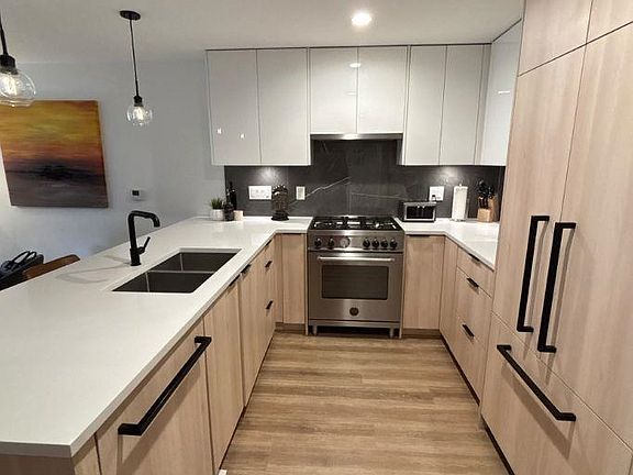 3rd image of 237 Ridgeway Ave #6