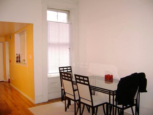 Dinette area off of kitchen
