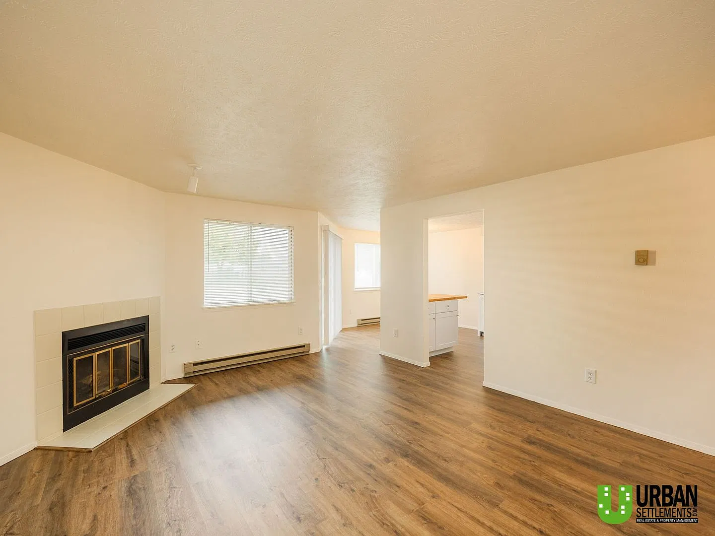 Sullivan 4 Plex 4619 - 4625 — Photo 2