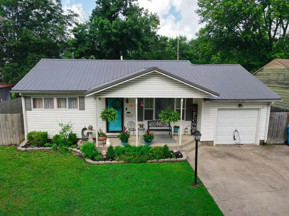 2025 B St NE, Miami, OK 74354